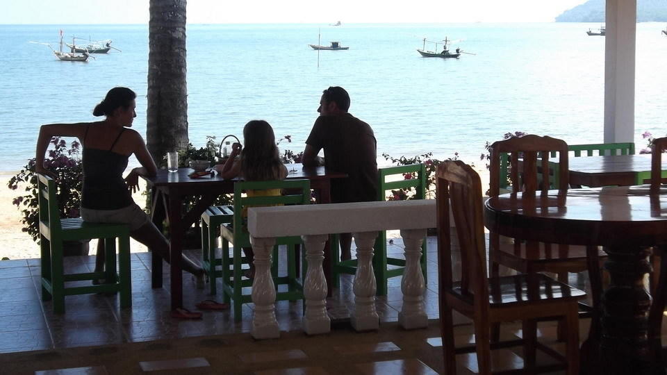 Star Light Beach Resort And Restaurant Chumphon Exterior photo